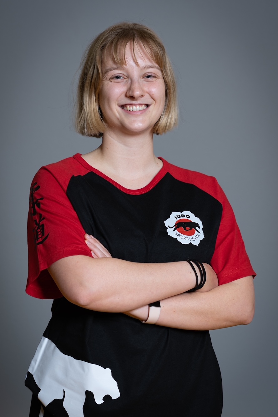 Selina Buser